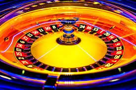 Roulette wheel and betting layout on qq88asia slot